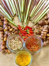 Load image into Gallery viewer, Pa&#39;alaea Farms-Tumeric Salt Blends
